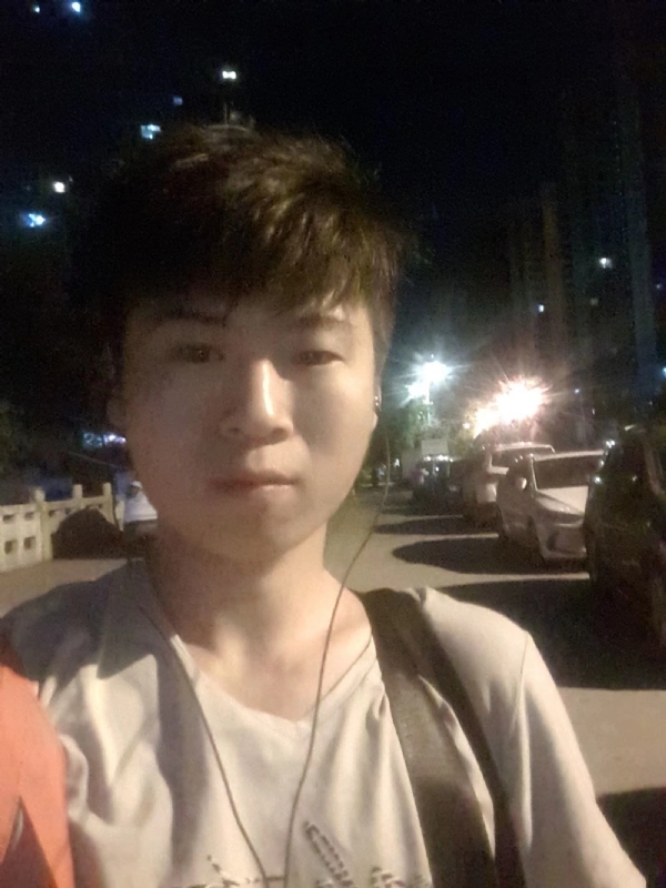 流星的瞬间的第一张照片--马尾交友网