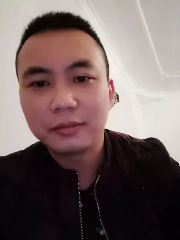 喜闻香气的第一张照片--马尾交友网