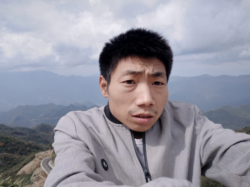 向后半生奋斗的第一张照片--马尾交友网