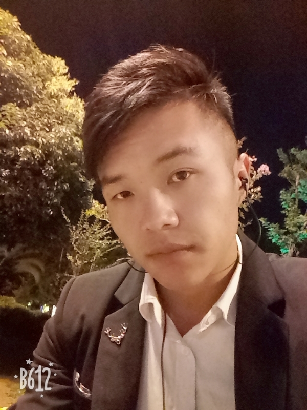 只求一陪伴的第一张照片--马尾交友网