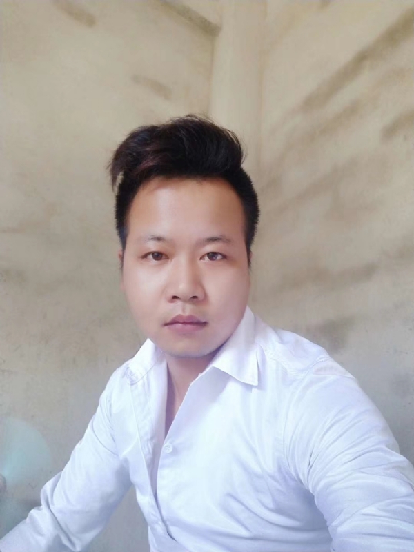 寻觅爱情的第一张照片--马尾交友网