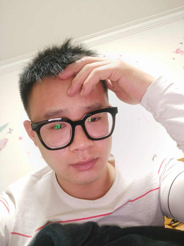 华灯初上的夜晚的第一张照片--马尾交友网