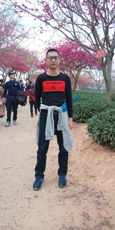 小梁的第二张照片--马尾交友网