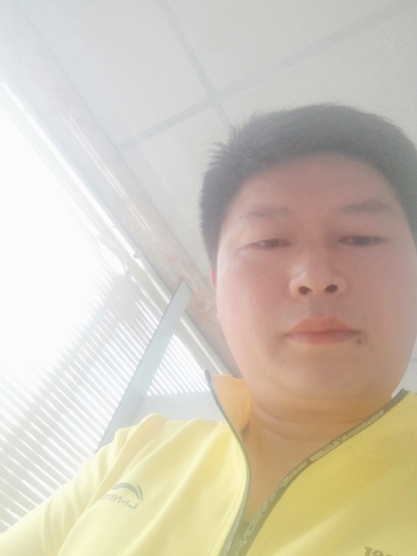 山男的第一张照片--马尾交友网