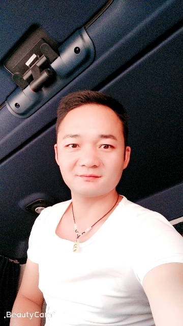 平凡的第一张照片--马尾交友网