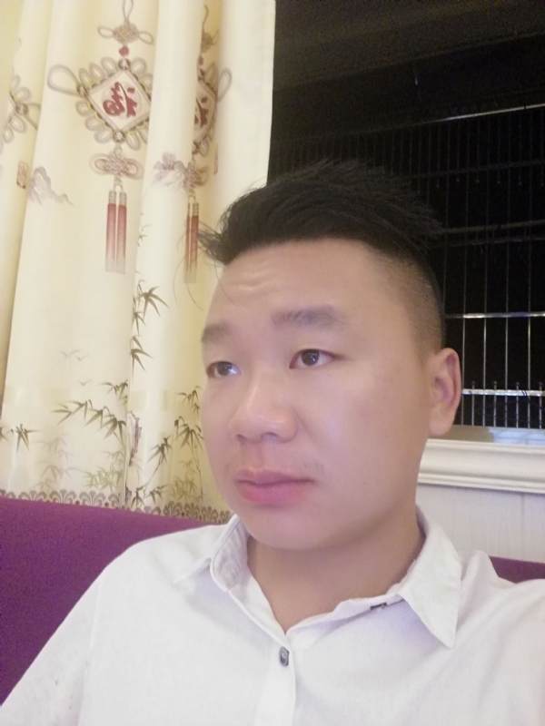 王梓林的第一张照片--马尾交友网