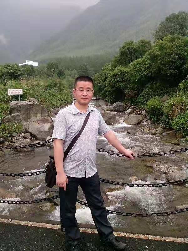 淡定牛魔王的第三张照片--马尾交友网