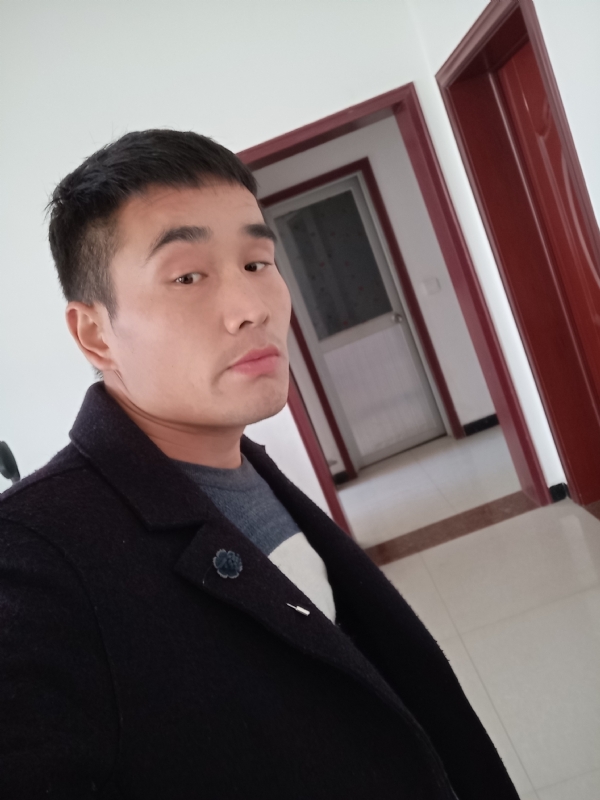 醒醒吧兄弟的第一张照片--马尾交友网
