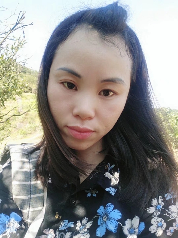 英英的第一张照片--马尾交友网