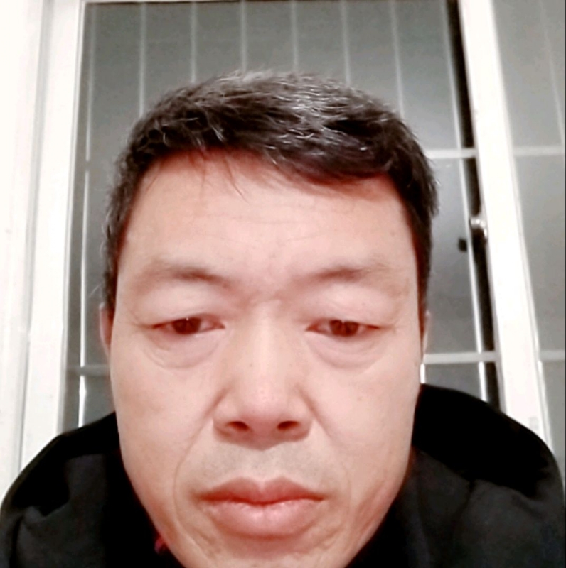 心静的第一张照片--马尾交友网