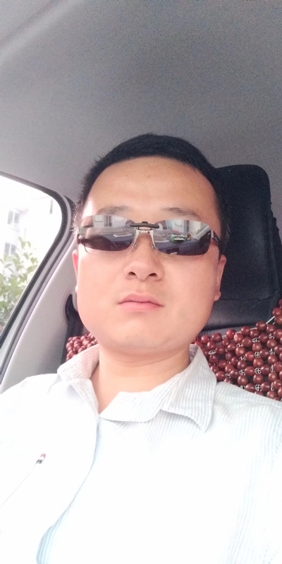 痛苦的单身狗的第一张照片--马尾交友网