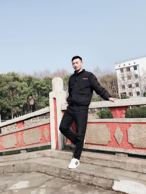 柒玥的第一张照片--马尾交友网