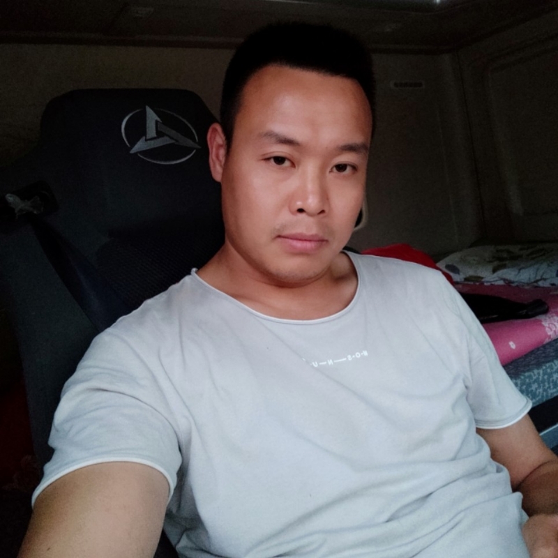 默默的第一张照片--马尾交友网