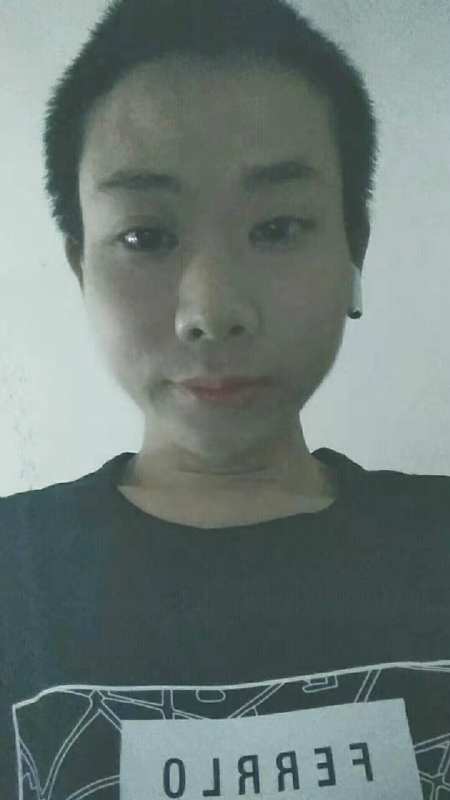 水中月的第一张照片--马尾交友网