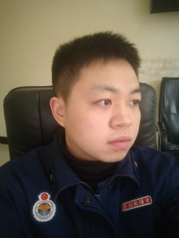訫尘的第三张照片--马尾交友网