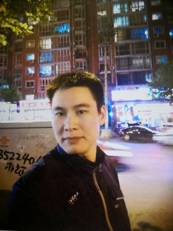 阳光灿烂的第三张照片--马尾交友网