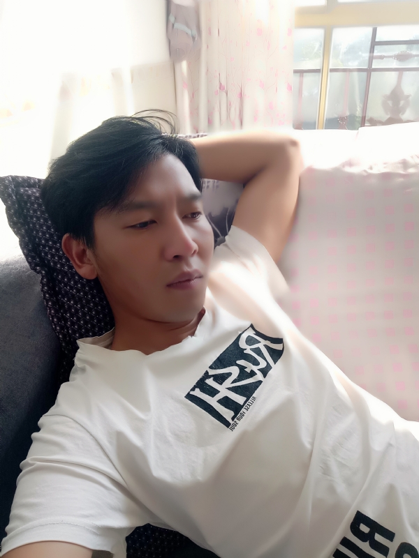 大通的第一张照片--马尾交友网
