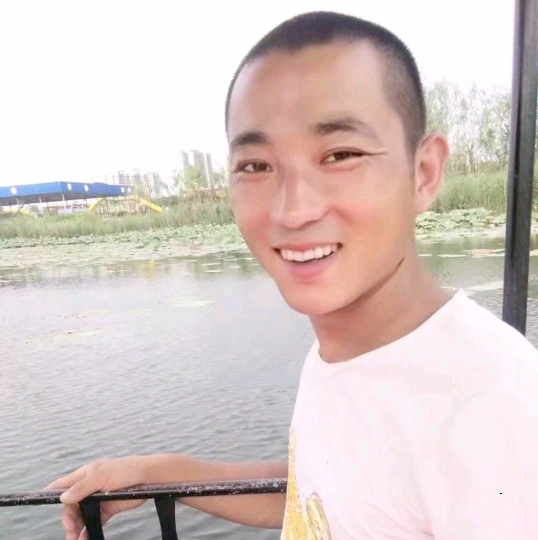 为你等候的第一张照片--马尾交友网