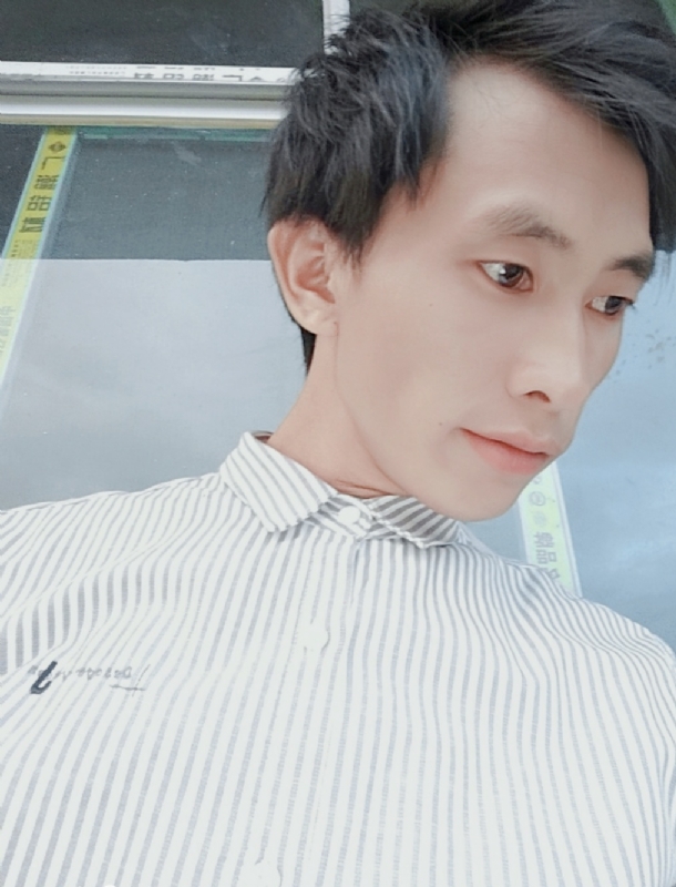 寻找下一个路口的第一张照片--马尾交友网