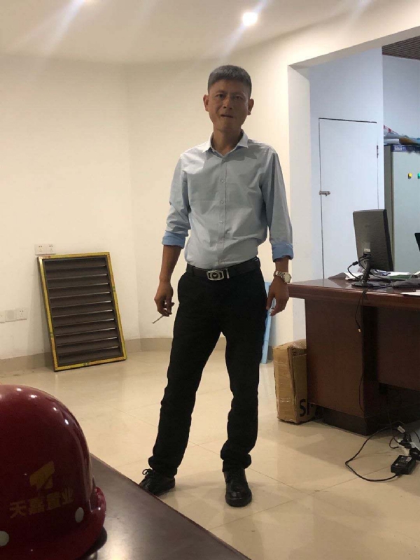郁闷之中的第一张照片--马尾交友网