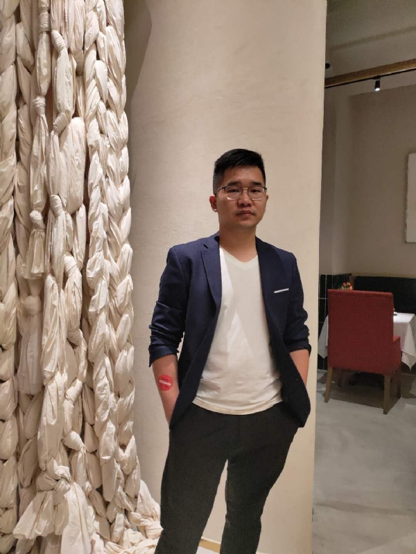 在路上的第二张照片--马尾交友网