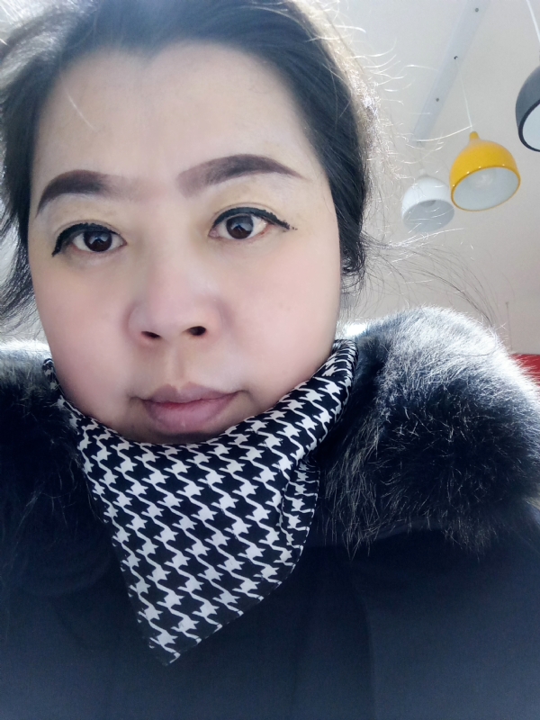 余猪猪的第一张照片--马尾交友网