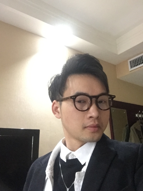 曾亮的第二张照片--马尾交友网