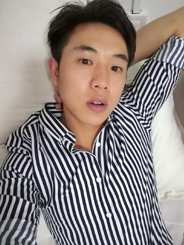 小雷的第二张照片--马尾交友网