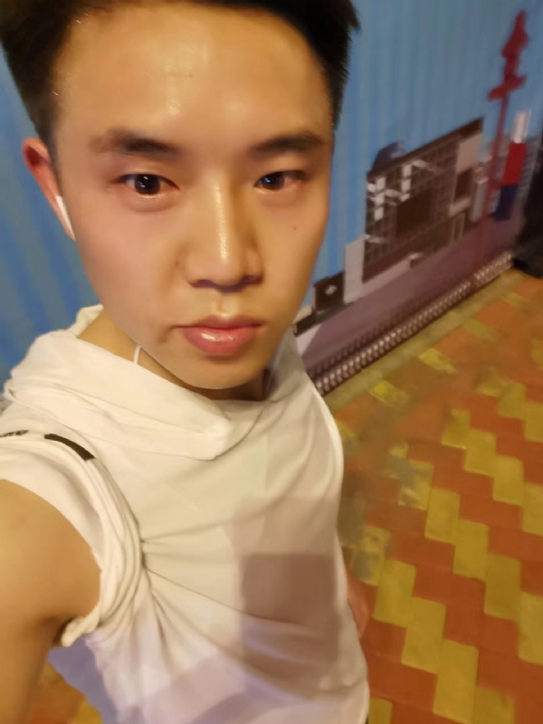 小雷的第三张照片--马尾交友网