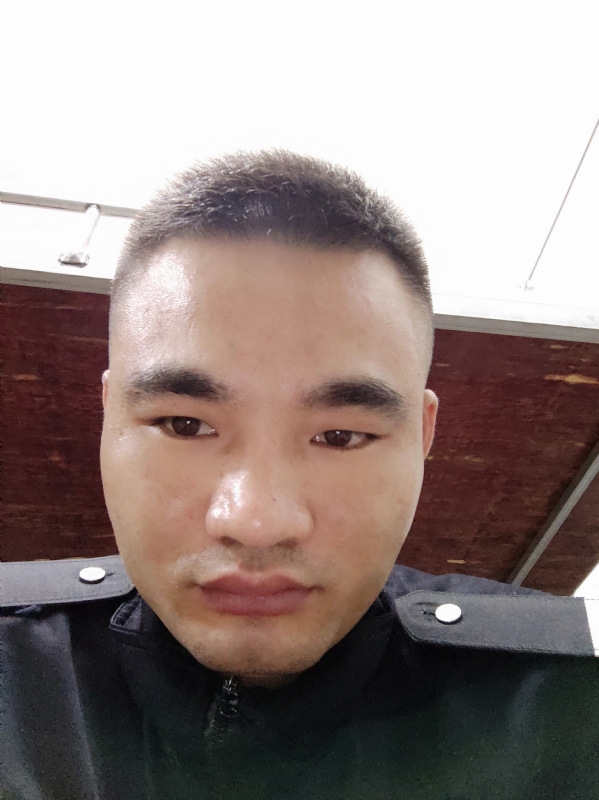 泉的第一张照片--马尾交友网