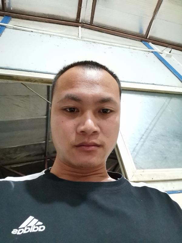 真心交友的第一张照片--马尾交友网