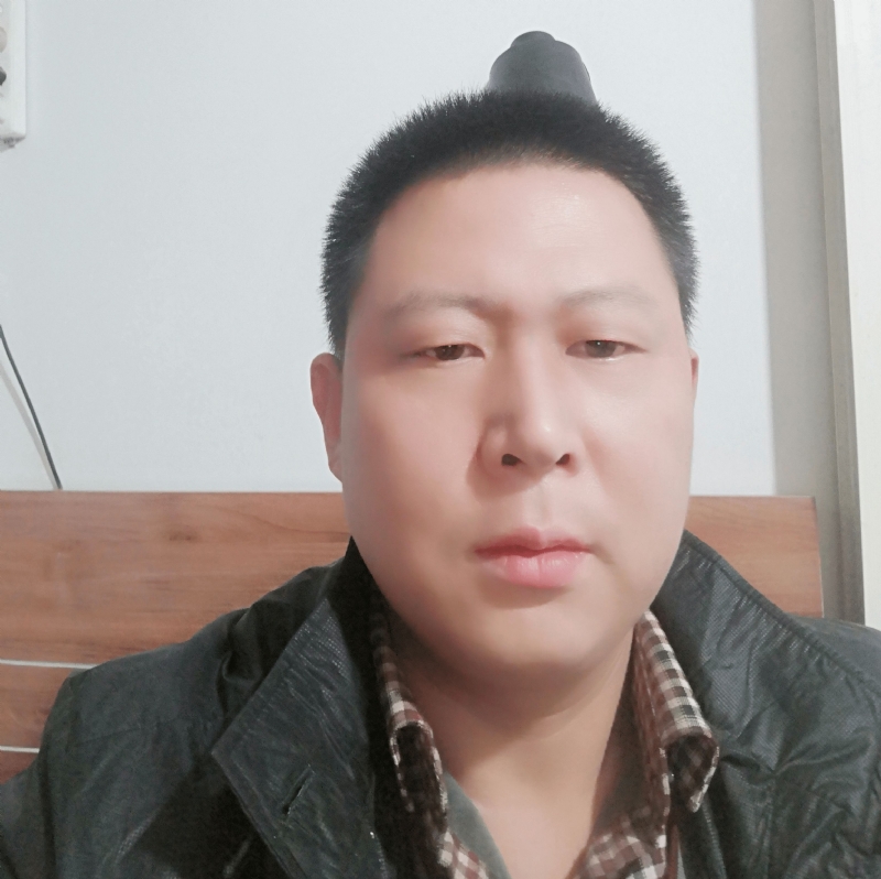 符号的第一张照片--马尾交友网