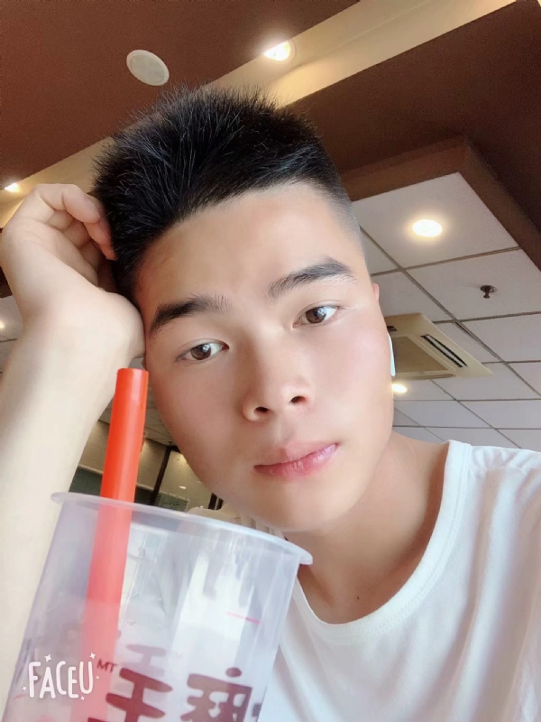 十五的第一张照片--马尾交友网