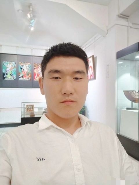 自律人生的第一张照片--马尾交友网