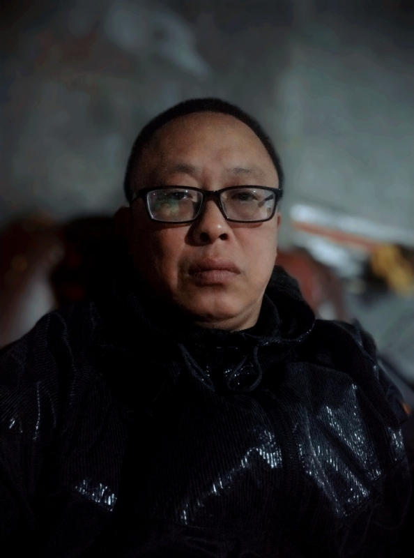 不要激动的第三张照片--马尾交友网