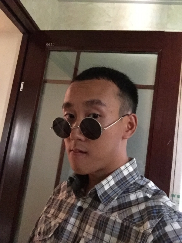 悲喜的第一张照片--马尾交友网