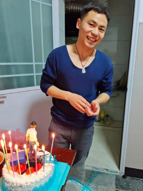 找结婚对象的第一张照片--马尾交友网
