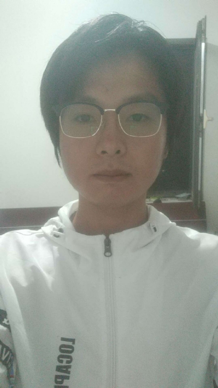轻吻的第一张照片--马尾交友网