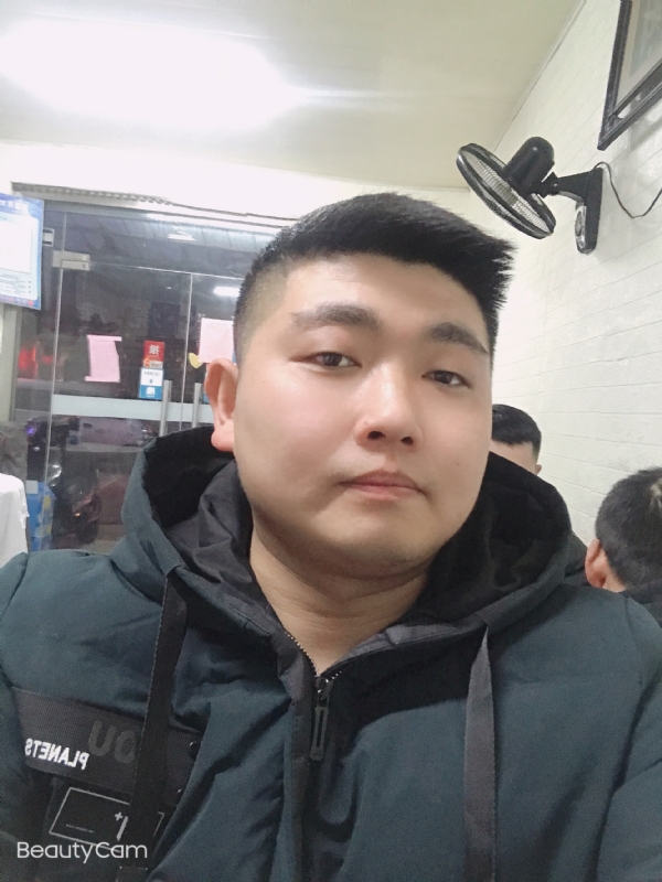回忆是个小孩的第一张照片--马尾交友网