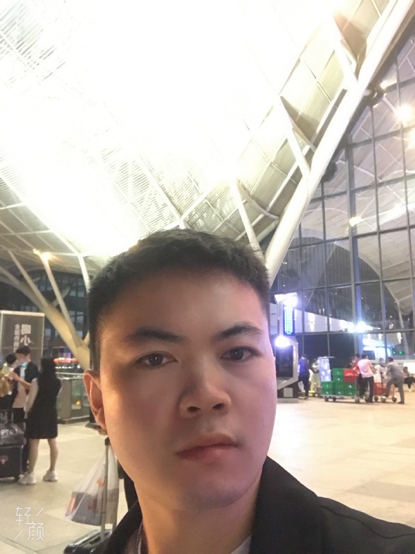 骑马的快乐的第一张照片--马尾交友网