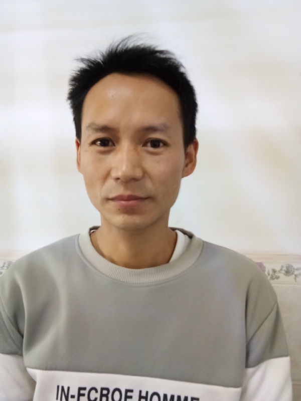 单亲爸爸的第一张照片--马尾交友网