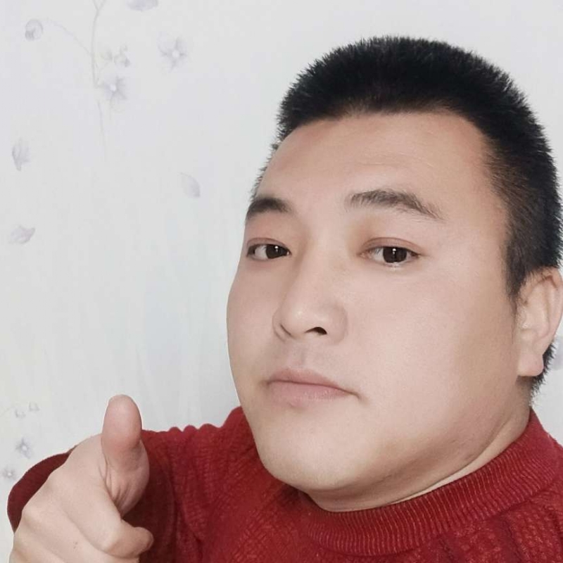 纯黑色的第一张照片--马尾交友网