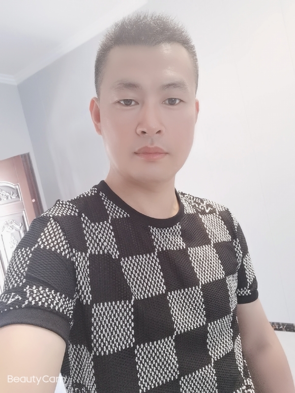 快乐无罪的第一张照片--马尾交友网