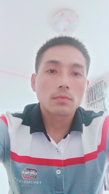 染红尘世的第二张照片--马尾交友网