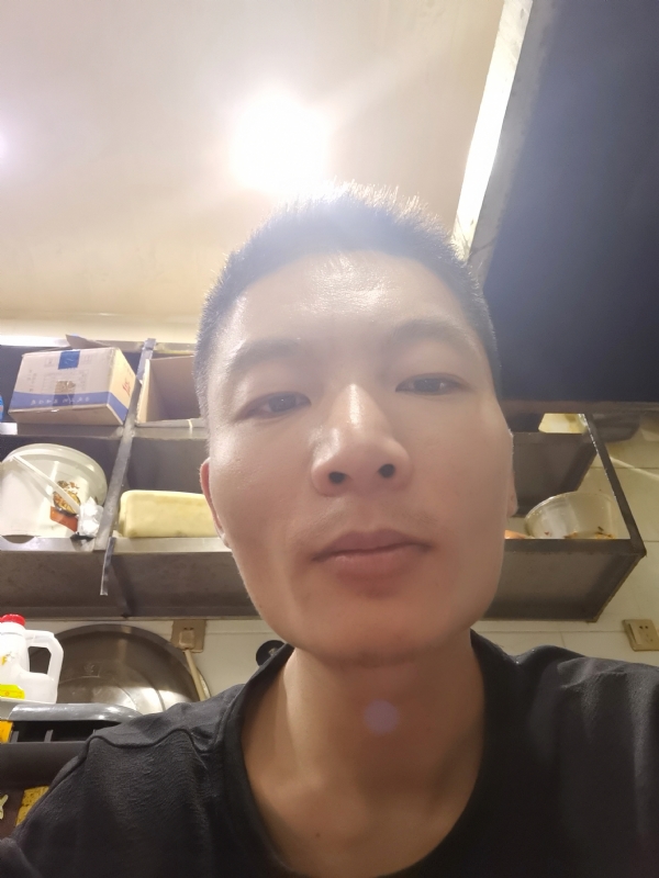 邹先生的第二张照片--马尾交友网