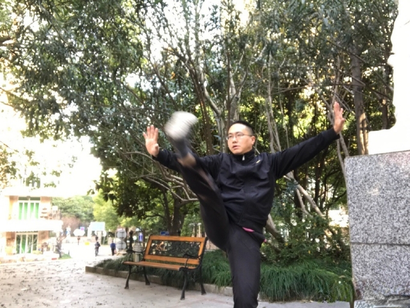 自故深情好受伤的第三张照片--马尾交友网