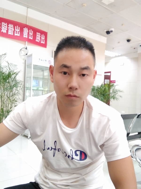小少的第一张照片--马尾交友网