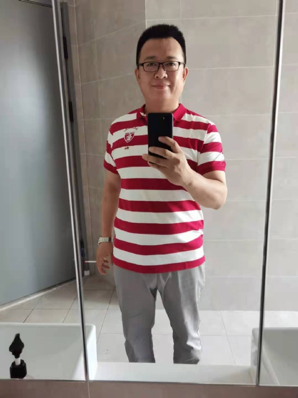行走的打桩机的第一张照片--马尾交友网