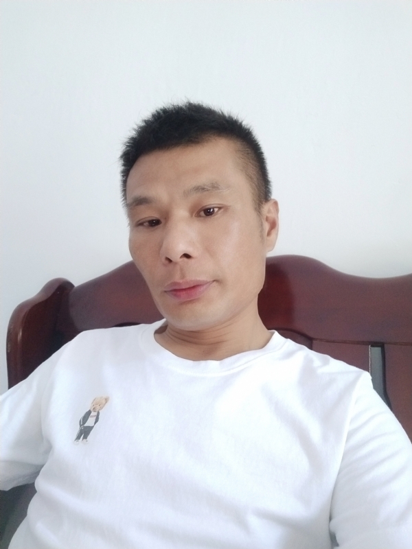 年少轻狂的第一张照片--马尾交友网