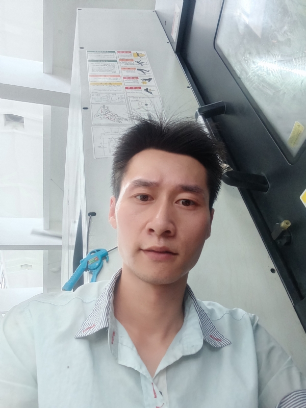 丽影封存的第一张照片--马尾交友网